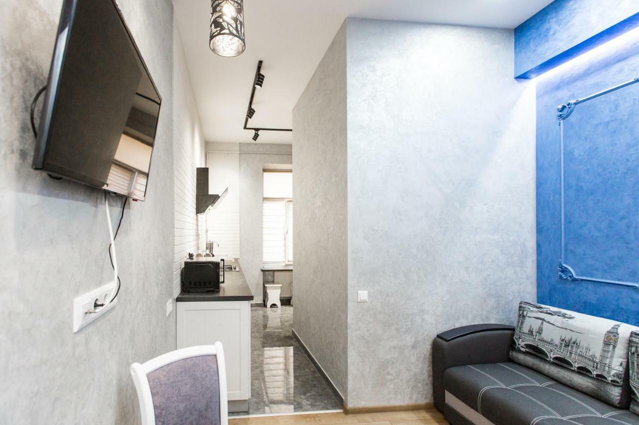 Дизайнерська Віп Квартира По Вулиці Куліша 14 Leópolis Exterior foto